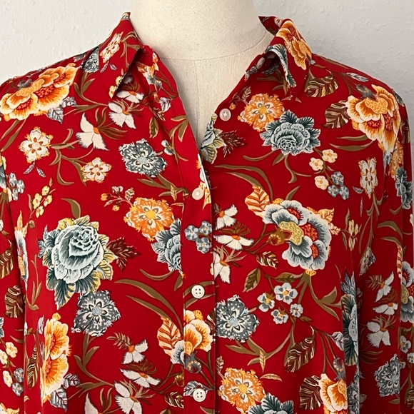 Loft Red Floral Button-Up Shirt Top  M Medium - Picture 3 of 3